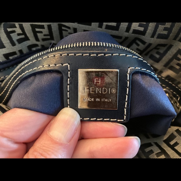 Fendi bag - Picture 2 of 6